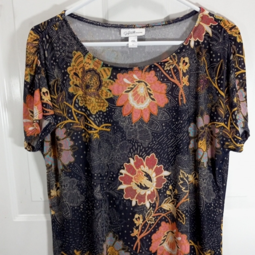 Womens Sz L Floral Top peach/black/gold